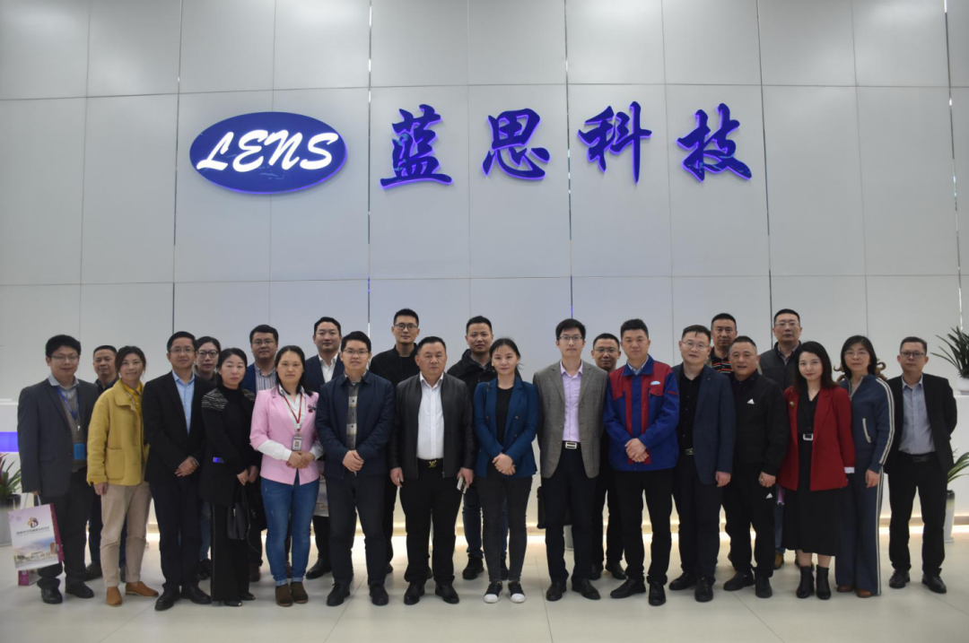 强强合作 ▏深化产教融合 加强校企合作 强强合作 ▏深化产教融合 加强校企合作